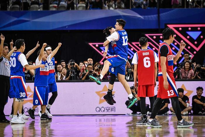 超级企鹅红蓝大战开打,腾讯体育创造中国版“超级碗”